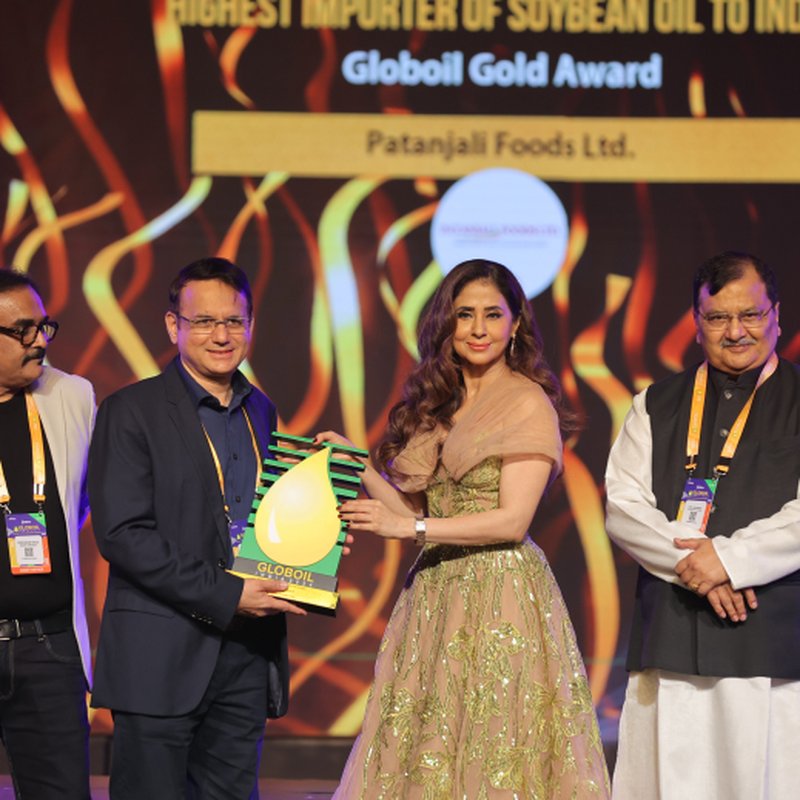 GLOBOIL Awards moment 12 — winners, dignitaries and industry leaders honoured across past editions
